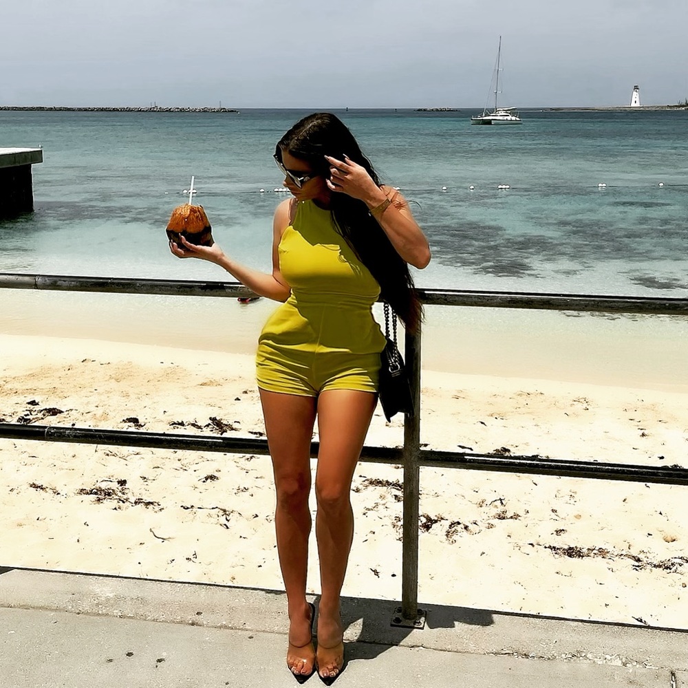 Karina Grimaldi XS high neck open back Romper - Picture 4 of 9